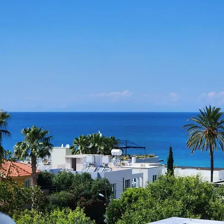 Sea View Kyrenia Apartment