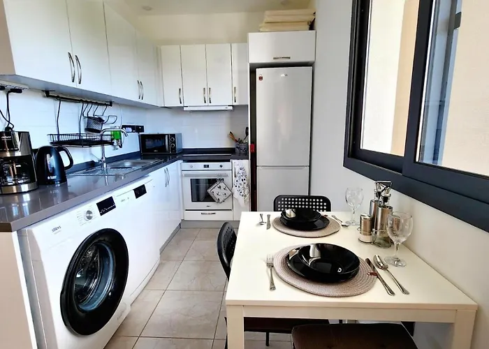 Sea View Kyrenia * キレニア